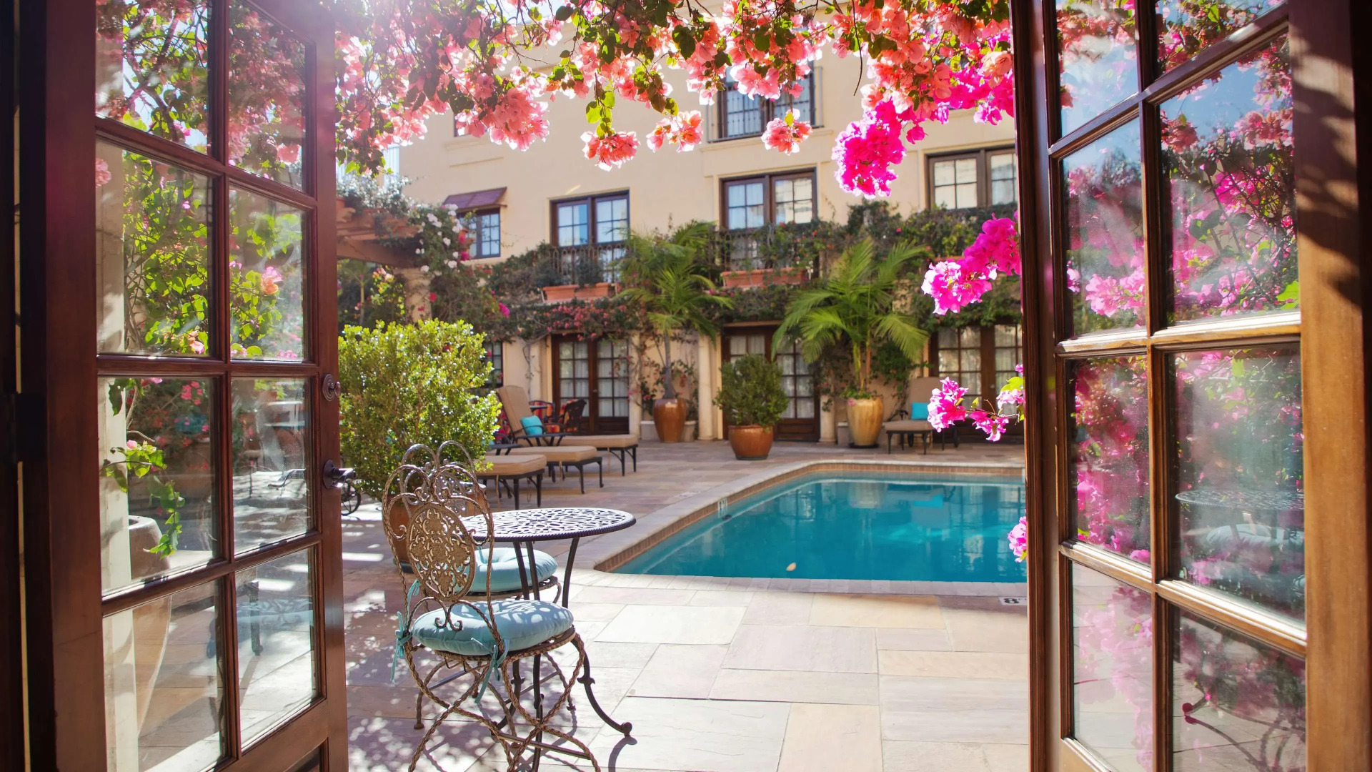 Best Western Plus Sunset Plaza Hotel