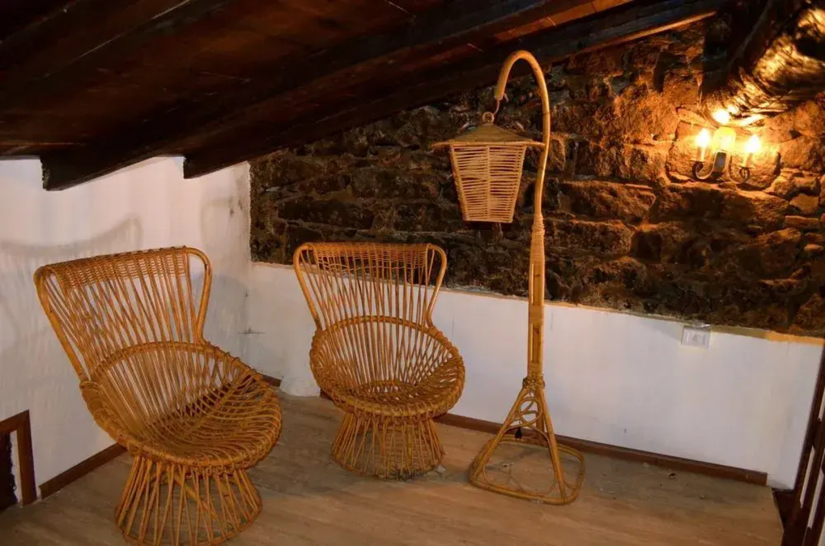 Villa Bonaccorso Casale-splendida Villa Immersa Nella Natura ai Piedi Dell Etna