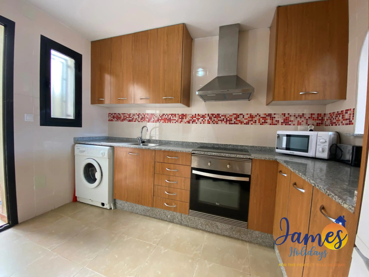 El Baranco townhousewith Comm Pool EB4