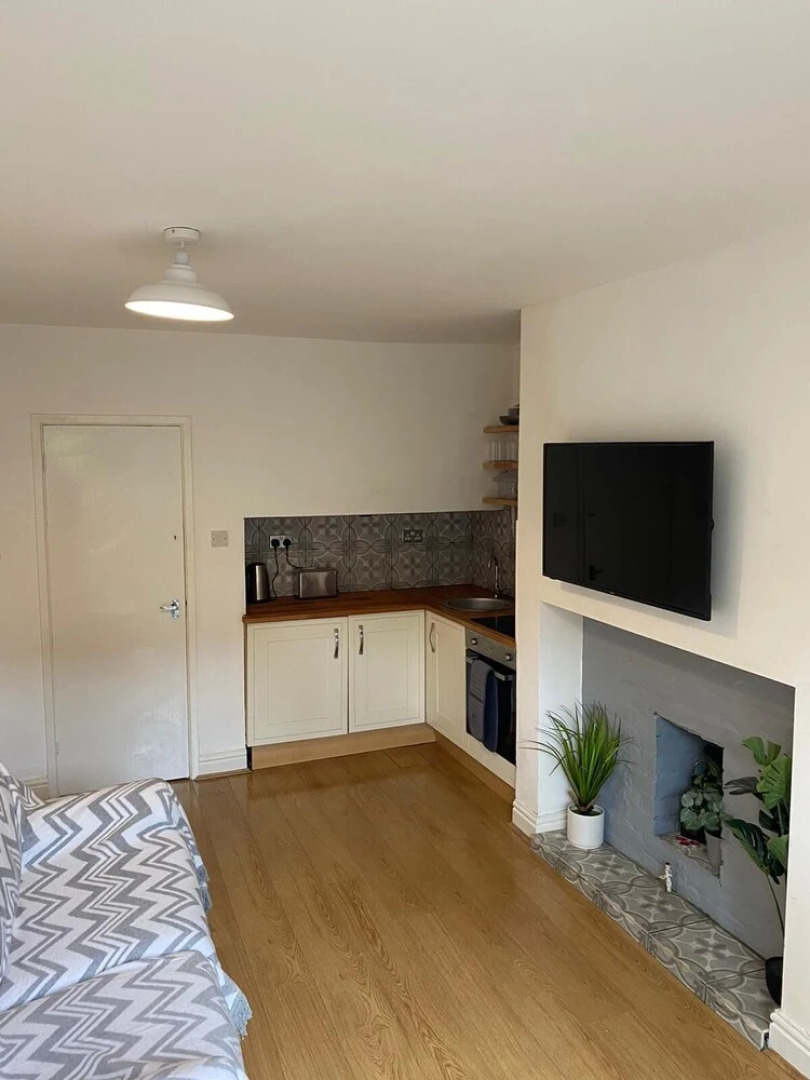 Remarkable Apartment in Oxton With Outside Space