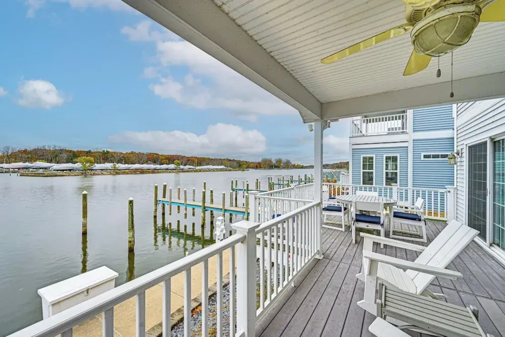 St Joseph River, Lake Michigan Access: Luxury Home