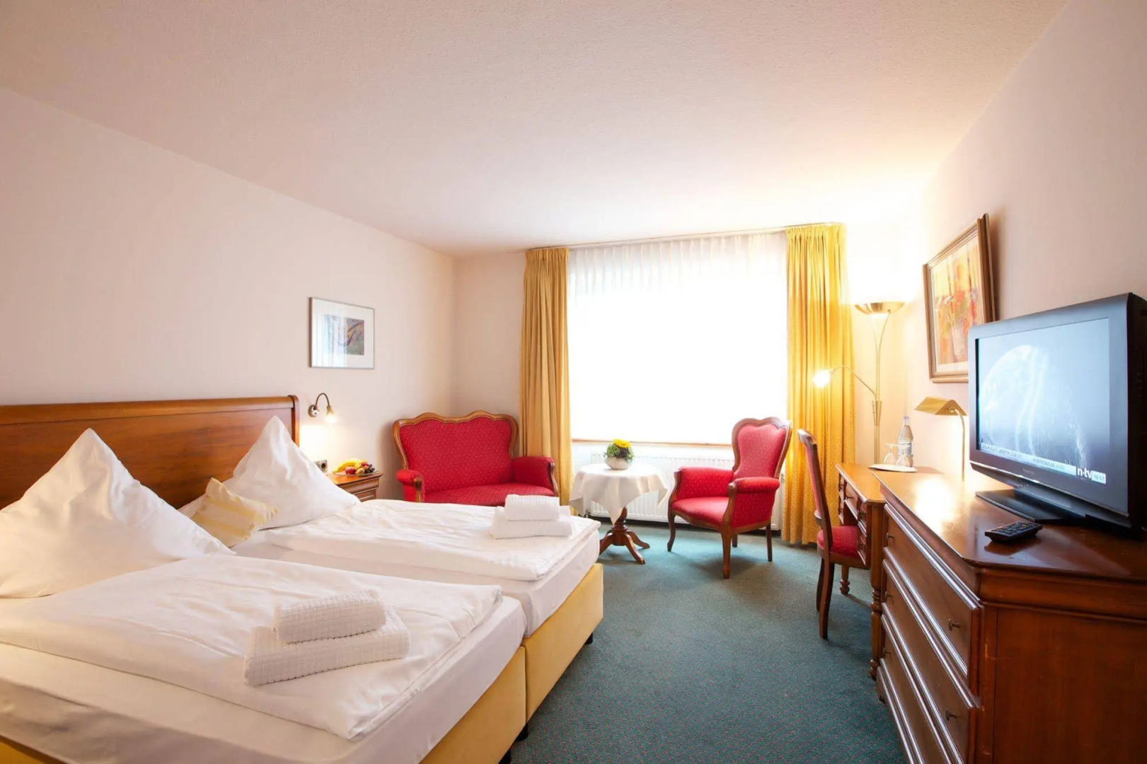 Hotel, Restaurant und Weinhandel Weinbek