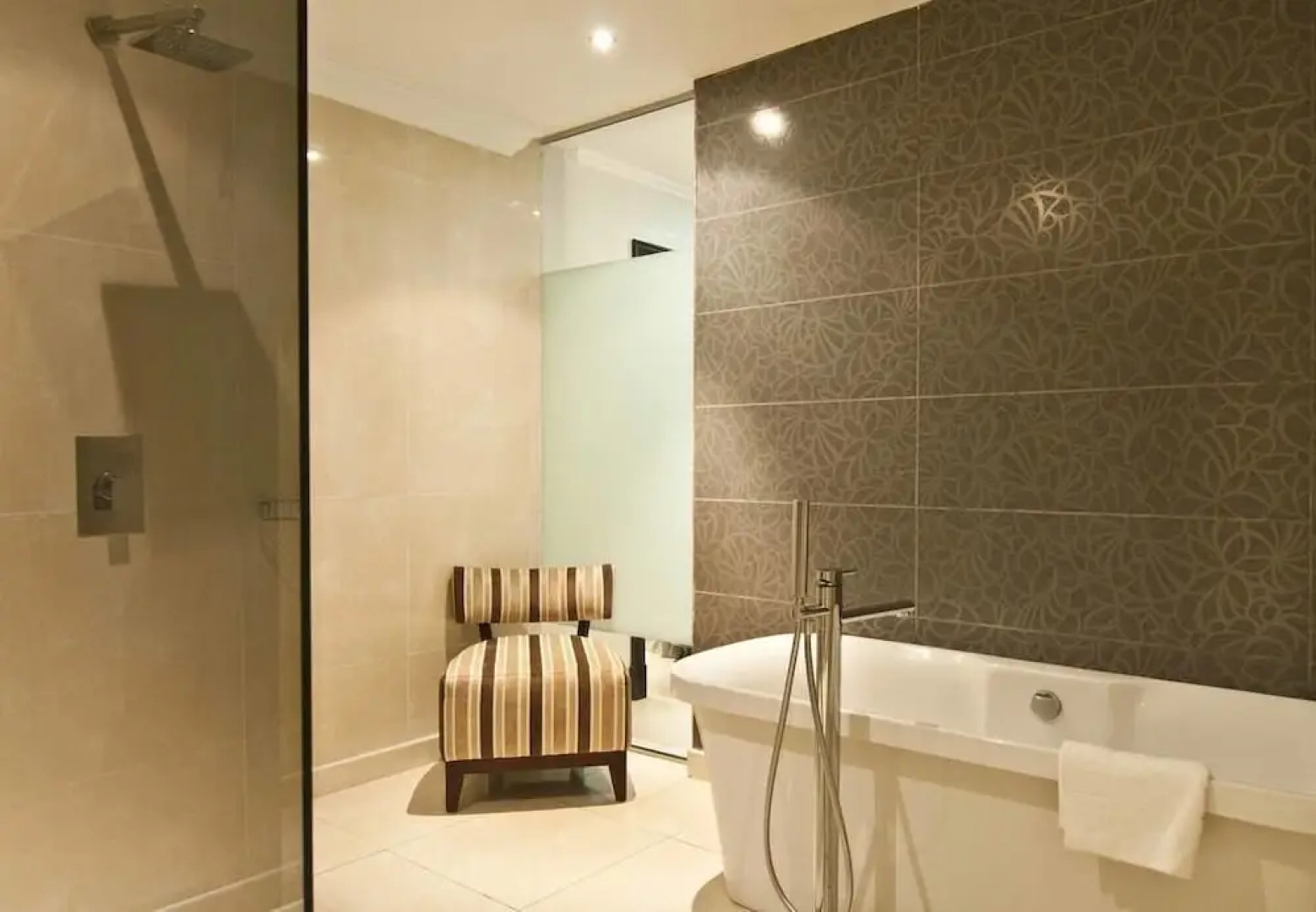 Sarina Suites and Apartments Kano