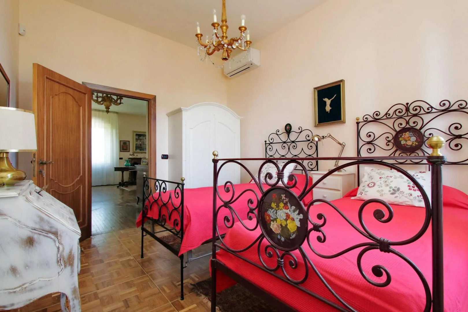Elegance and relaxation! The holiday that's right for you!-Villa del Poggio