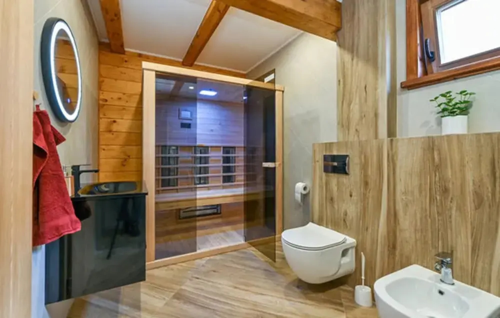 Dream Villa Sleeps 8 With Sauna