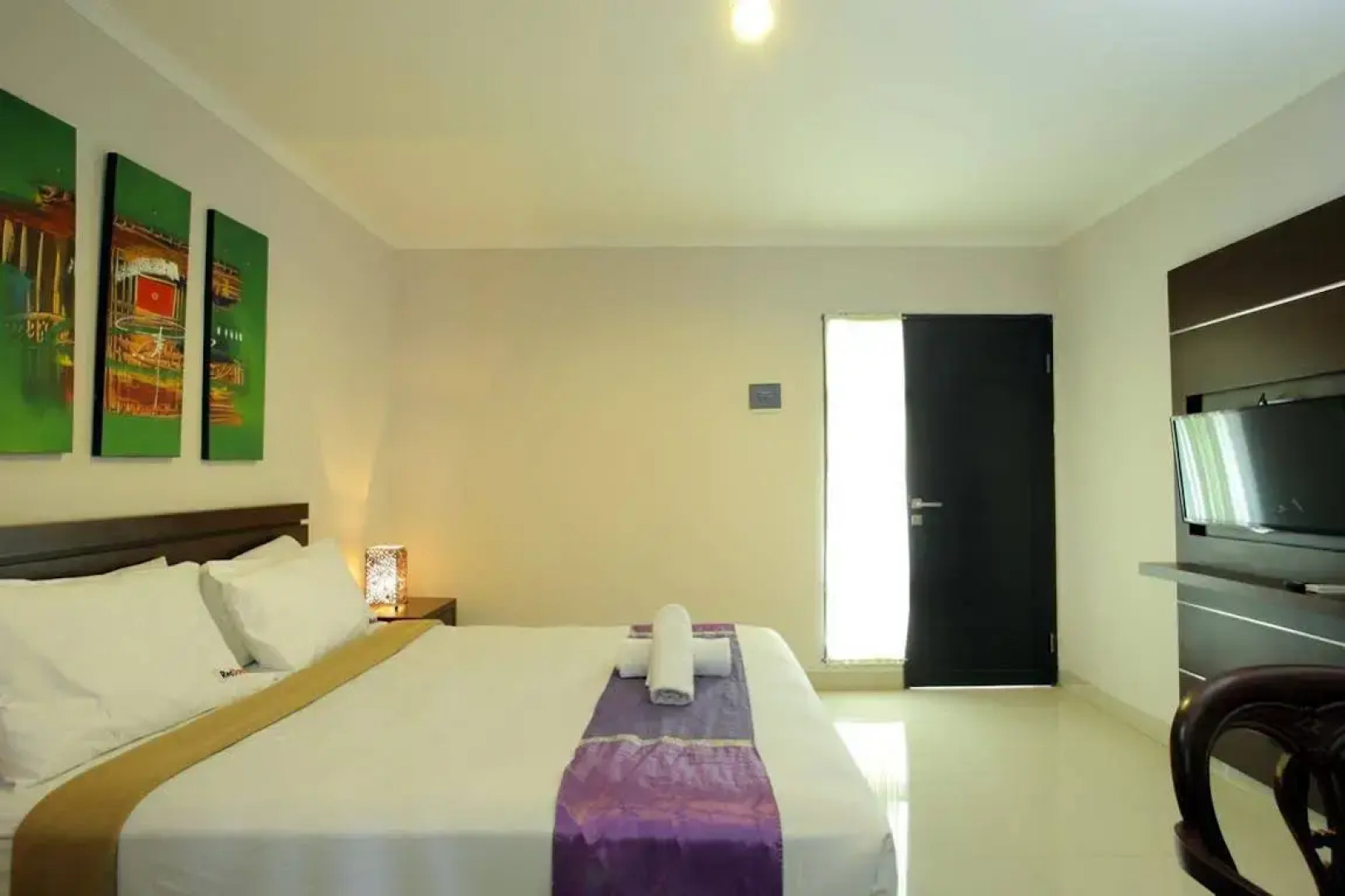 RedDoorz @ Nakula Timur