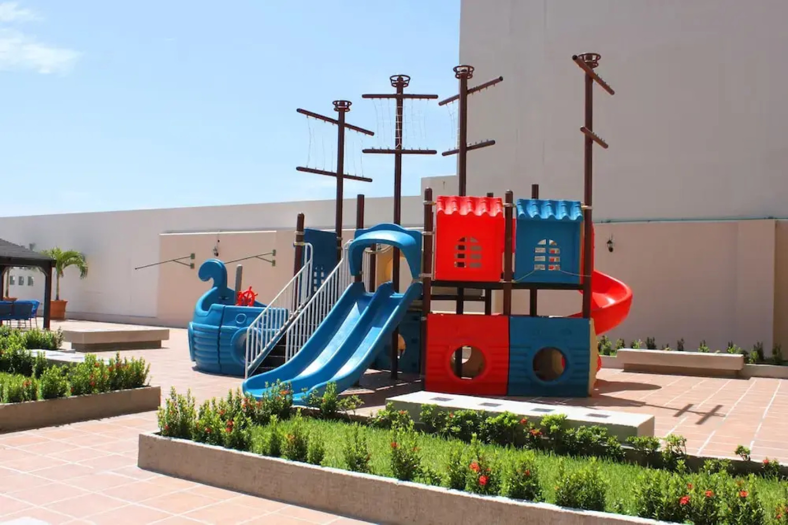 Astur Hotel y Suites