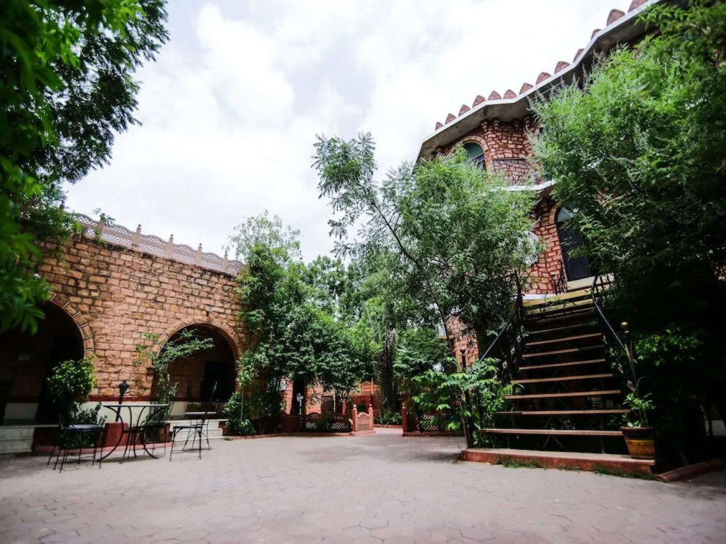 OYO 16799 Shikargarh Palace Resorts