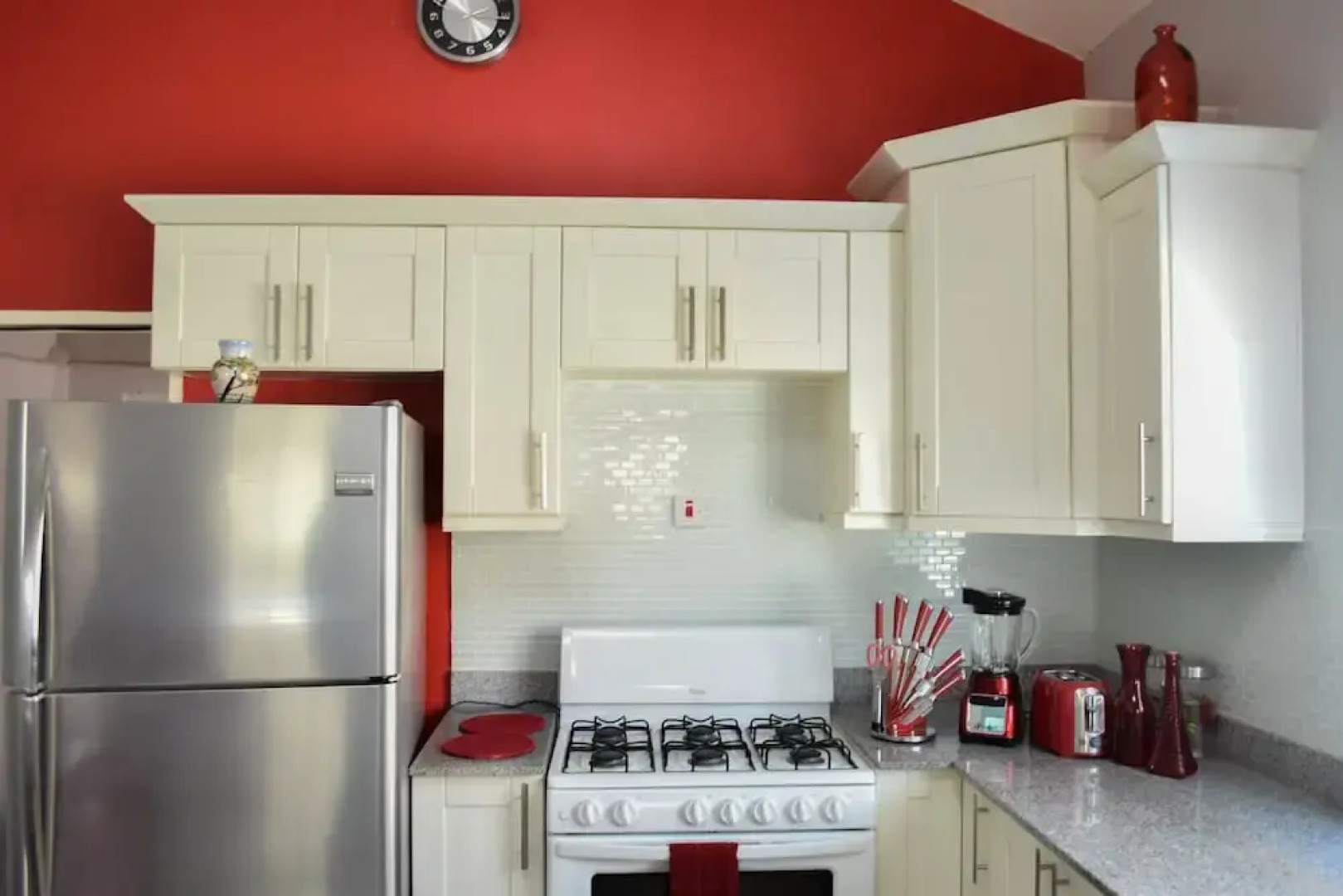 Caymanas Adrian's Vacation House