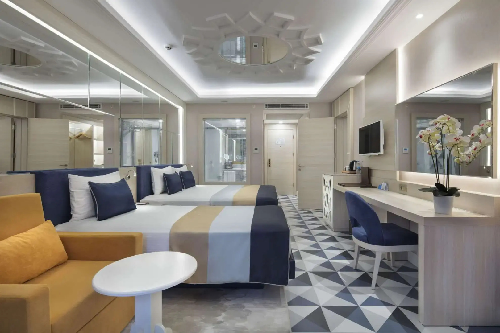 Granada Luxury Beach 