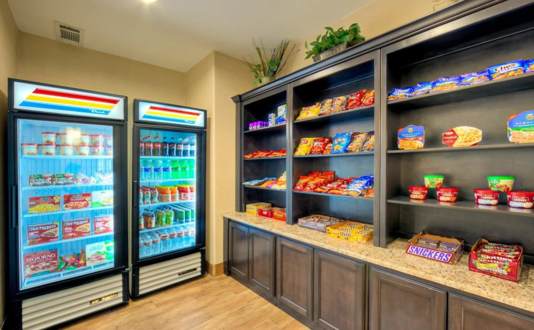 Holiday Inn Express & Suites Granbury by IHG