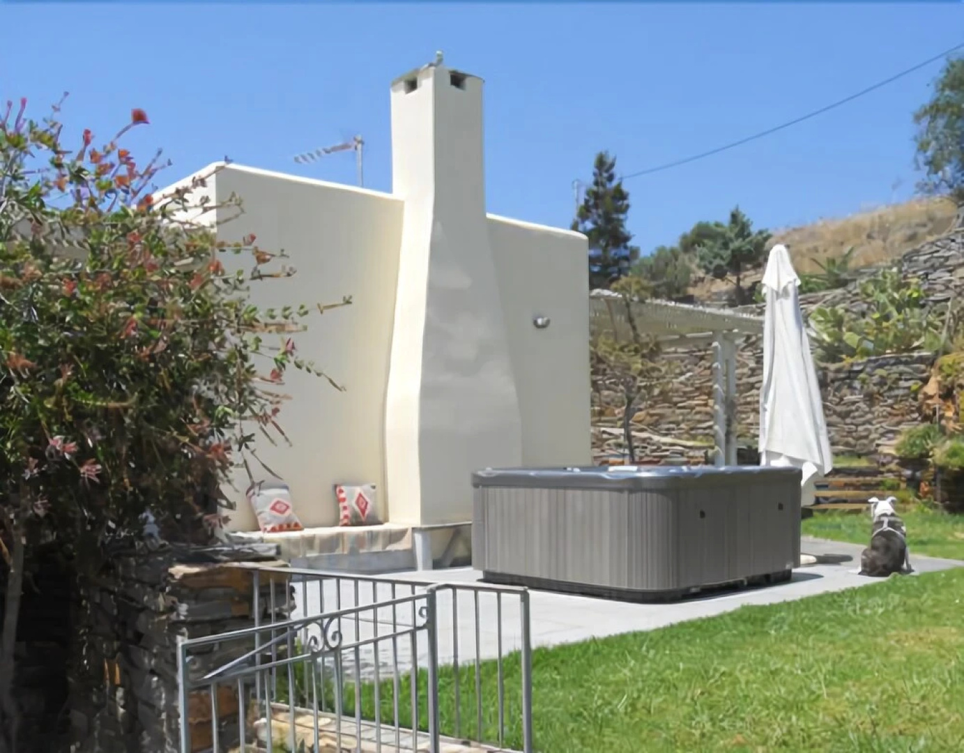 Emmanuela House