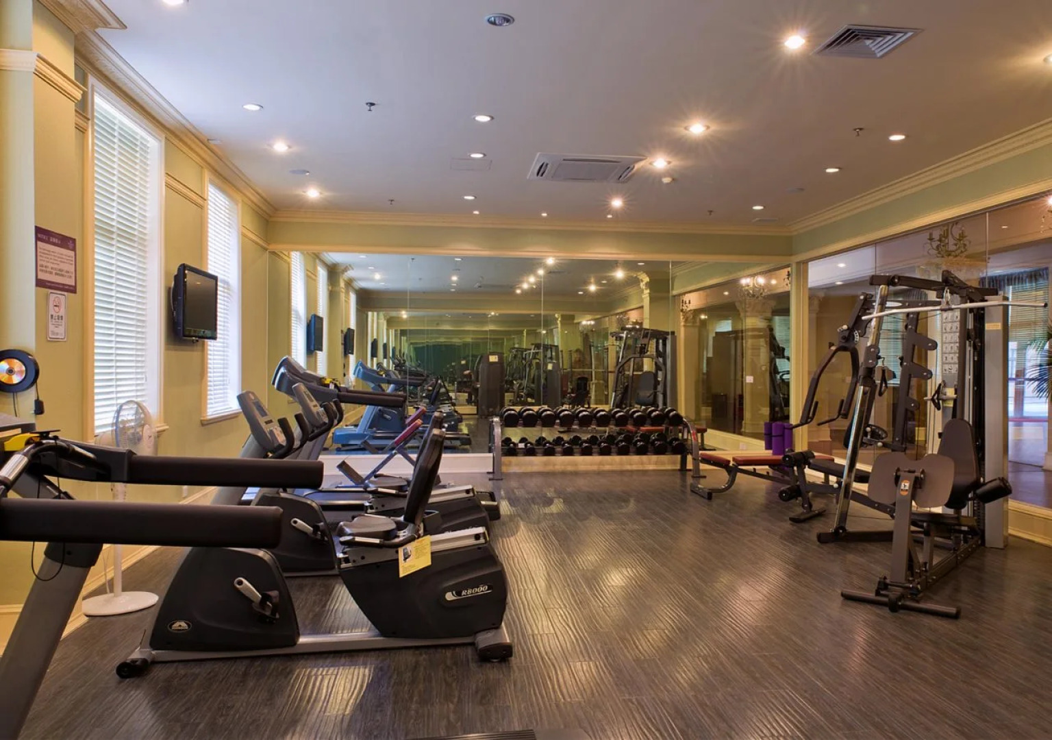 Dragon Lake Princess Hotel