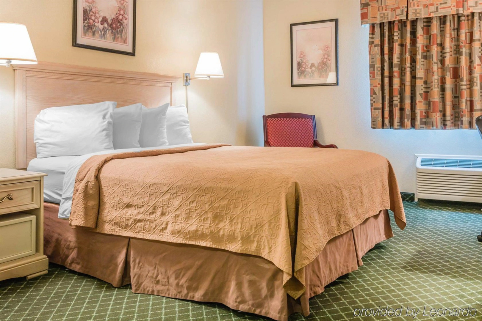 Quality Inn & Suites Detroit Metro Airport