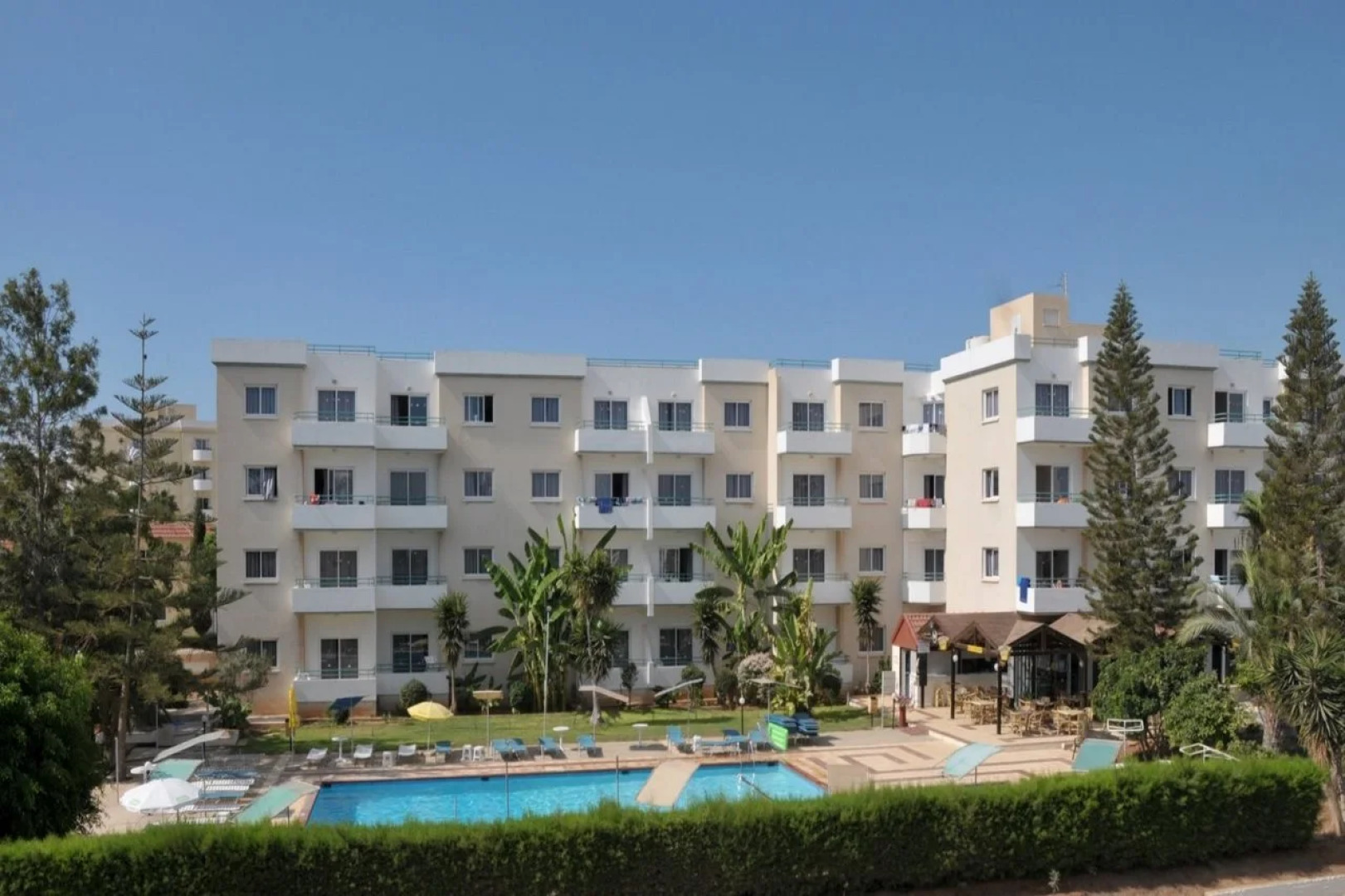 DebbieXenia Hotel Apartments