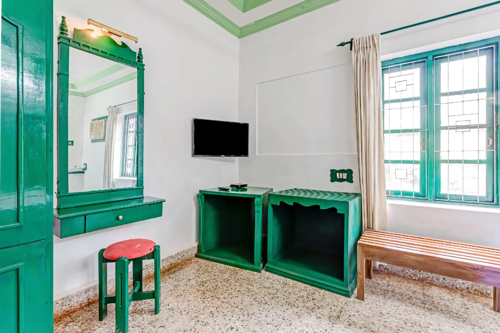 Om Beach Resort-Jungle Lodges