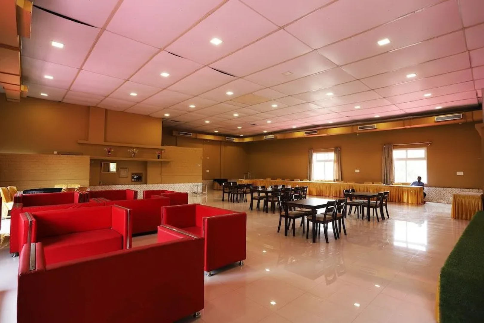 Oyo 46175 Blue Lotus Club And Resorts