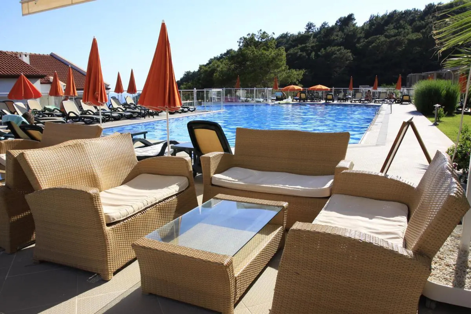 Tropical  Deluxe Suites