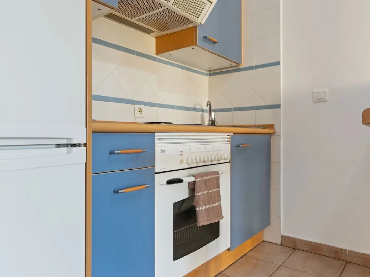 Sun-kissed Holiday Home in Islantilla With Swimming Pool