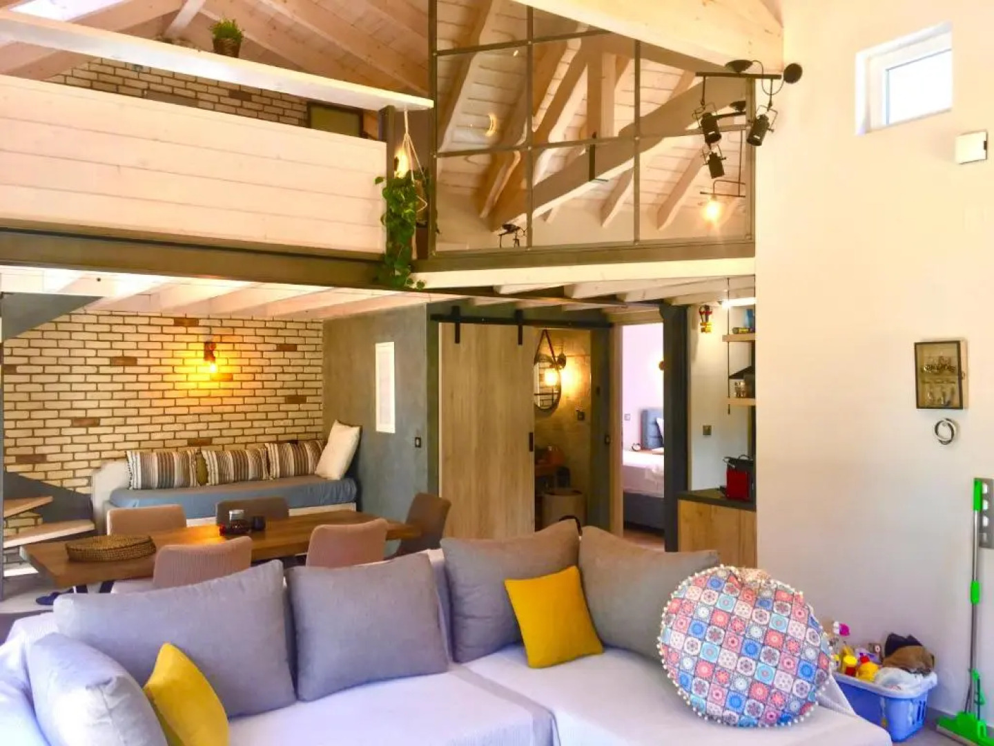 Anna's cottage house