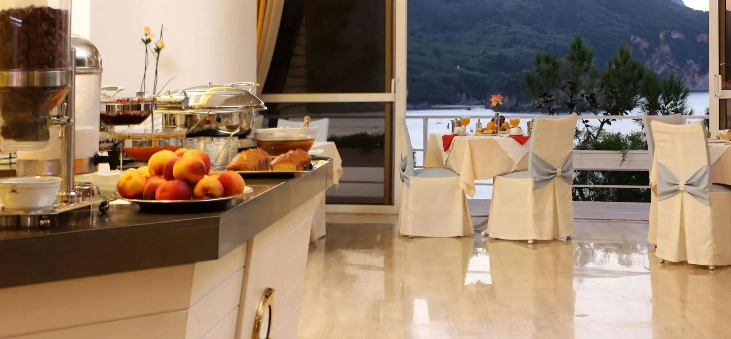 Akrotiri Beach Resort Hotel - Adults friendly