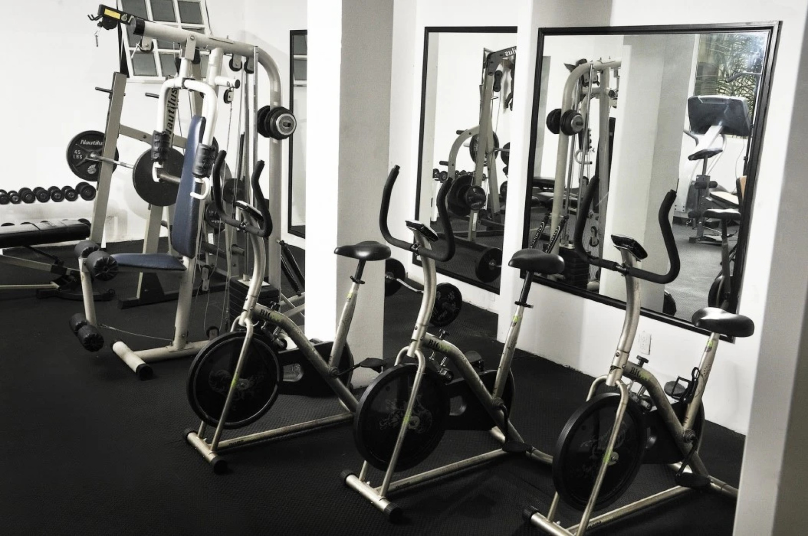 European Life Style Executive Suites & Gallery