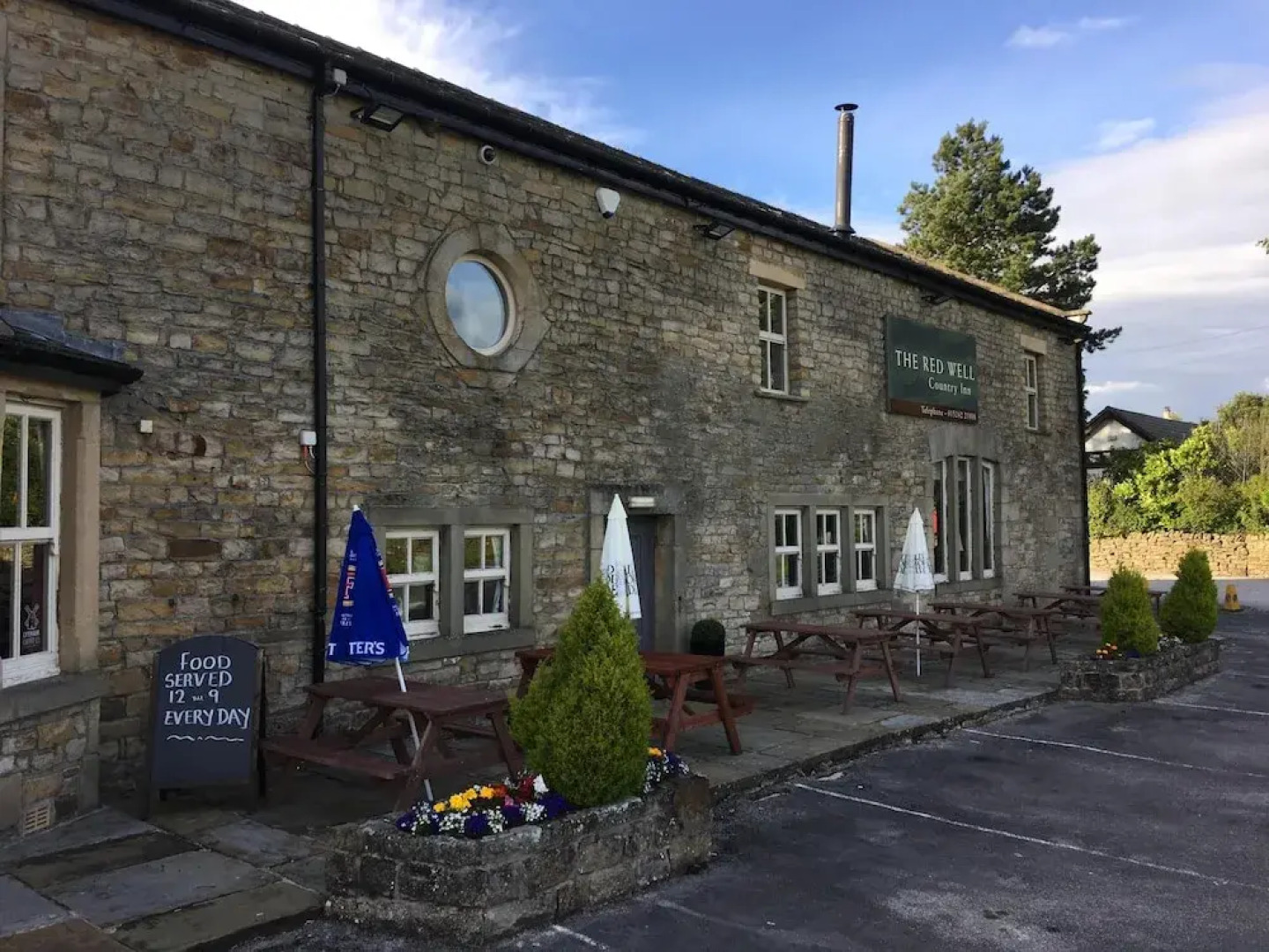 The Red Well Country Inn