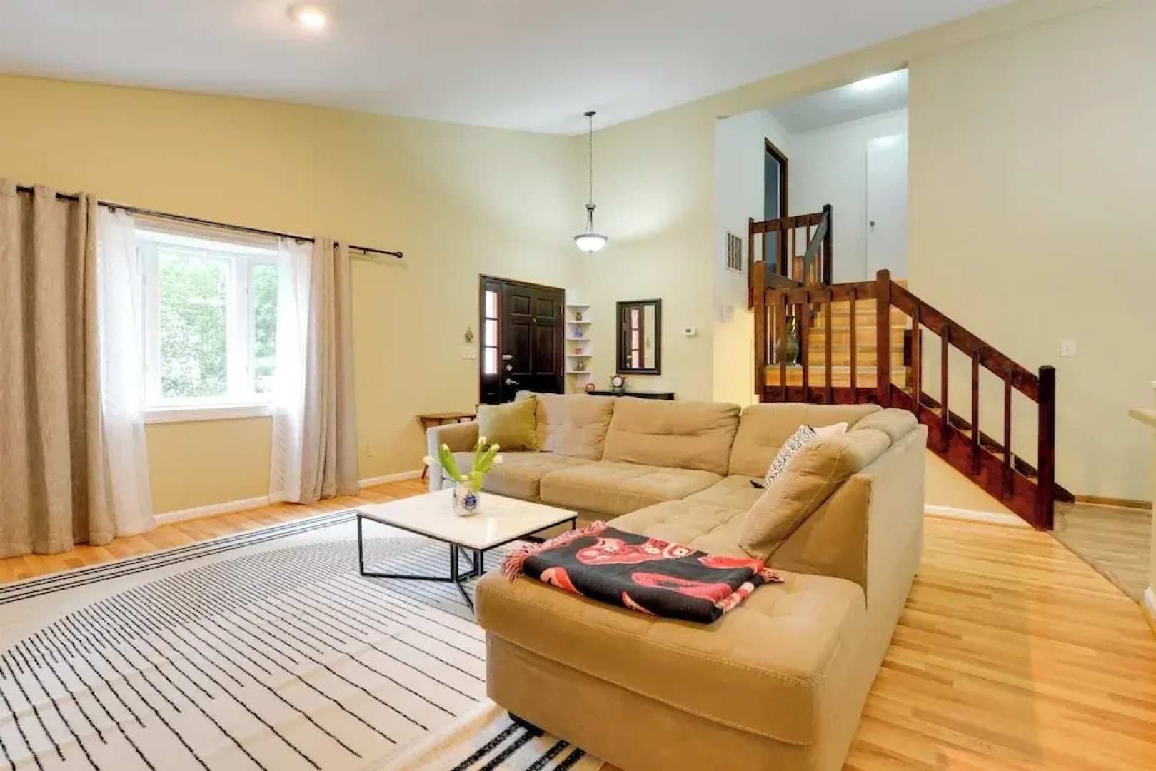 Cozy Cary Abode ~ 10 Mi to Downtown Raleigh!