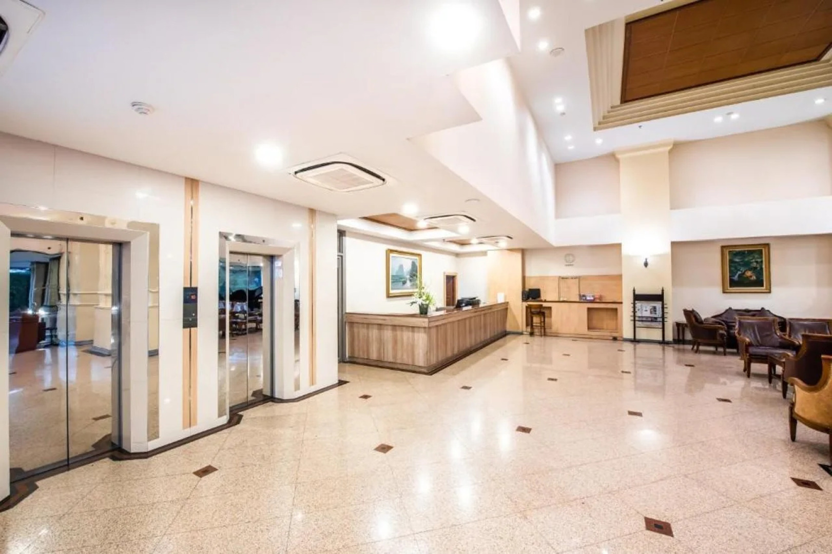 Royal Suite Hotel Bangkok