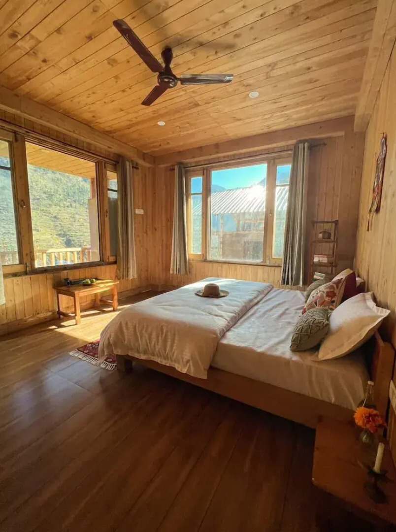 Kefi Bakehouse & Stays Tirthan