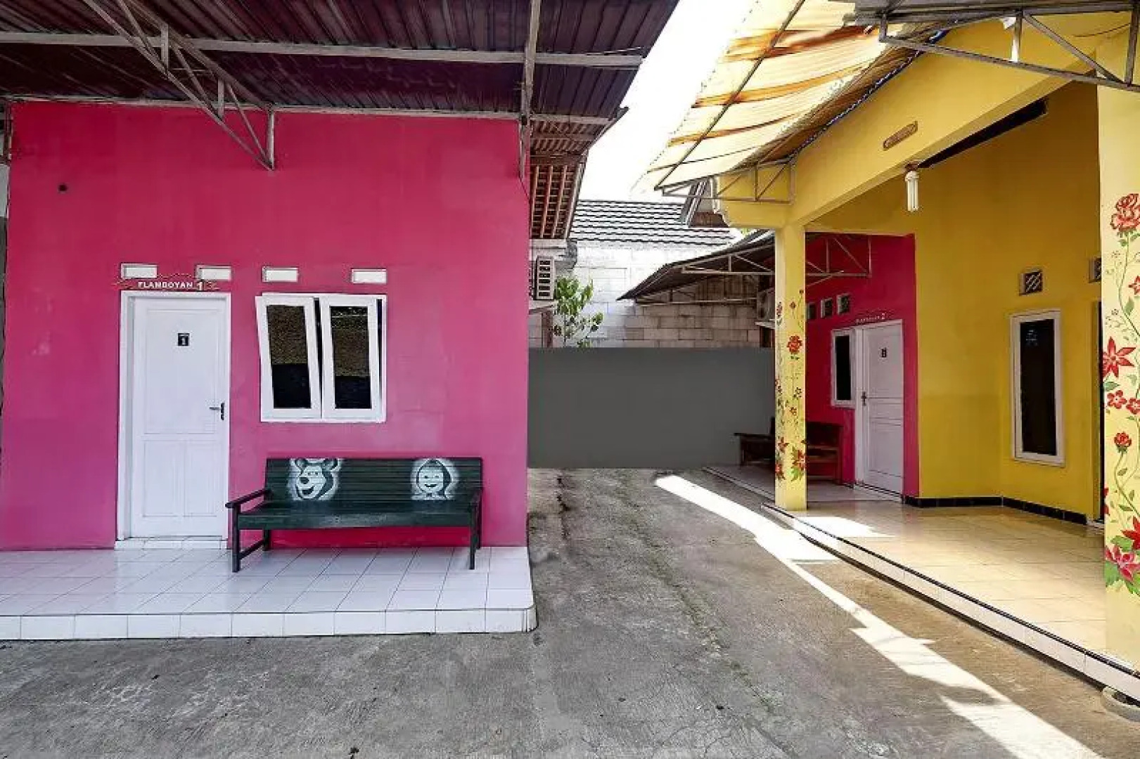 Spot on 2106 Homestay Flamboyan