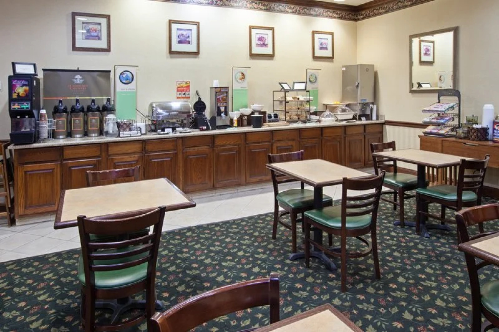 Red Roof Inn & Suites Berea