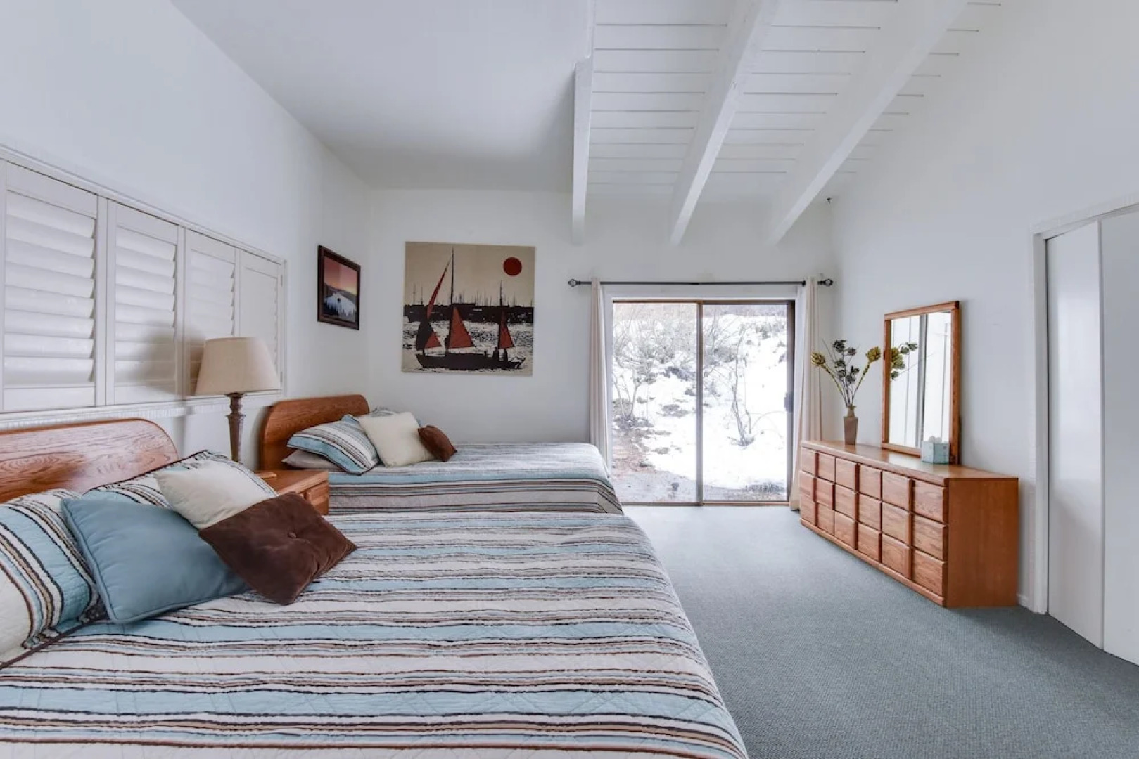 Waters Edge Jewel w/ Lake Views HOA Access!