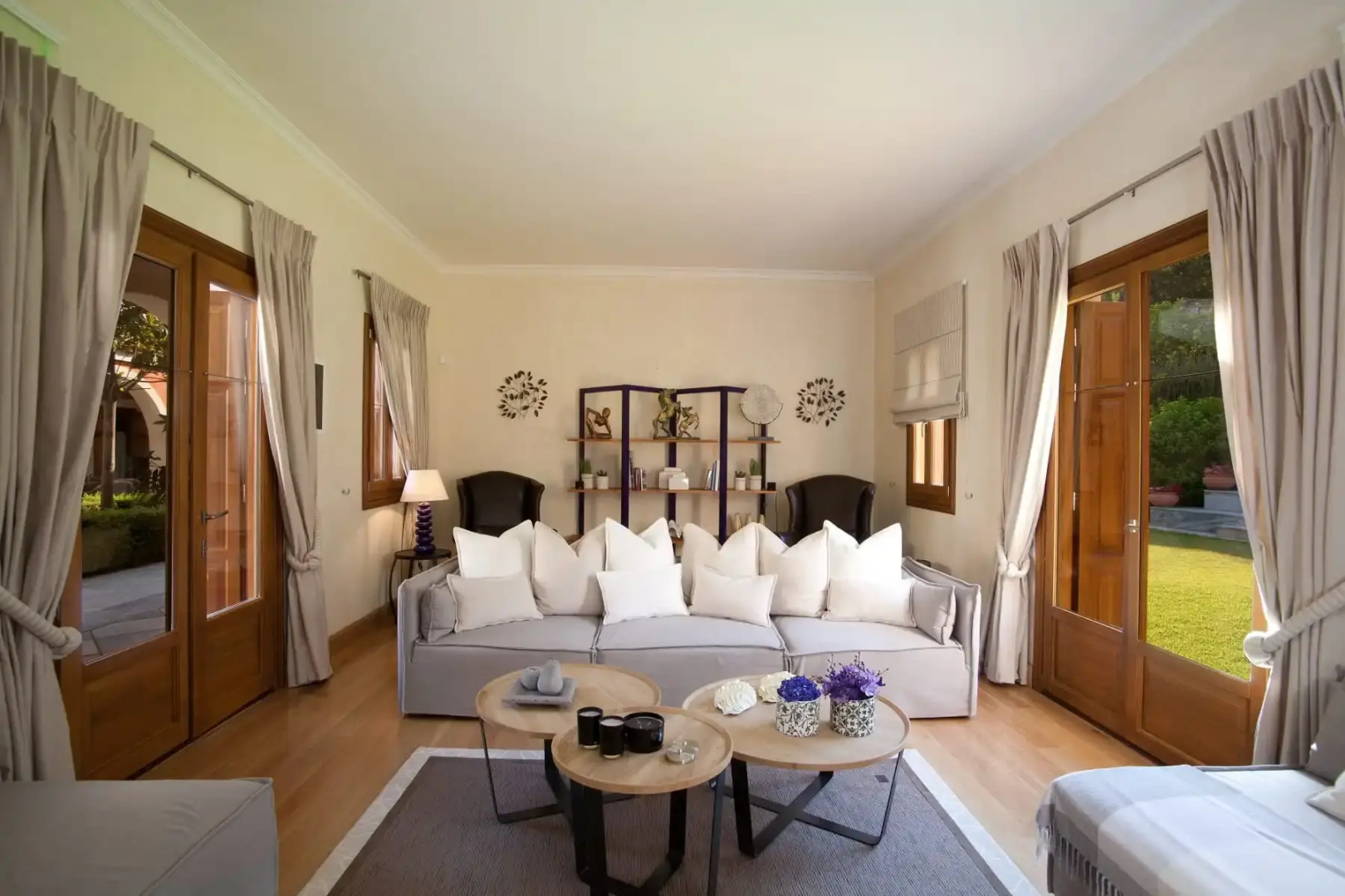 Villa Veneziano – Suites & Villa.