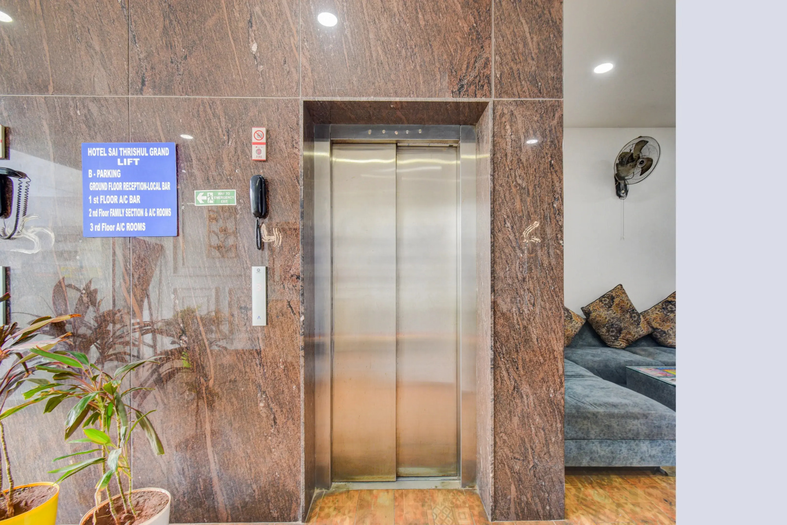 Townhouse Oak Shri Jagannath Temple Formerly Sai Thrishul Grand