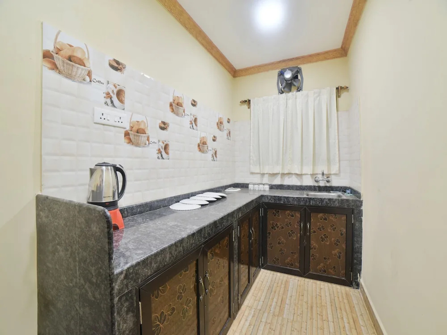 Oyo 29017 Ruby Residency