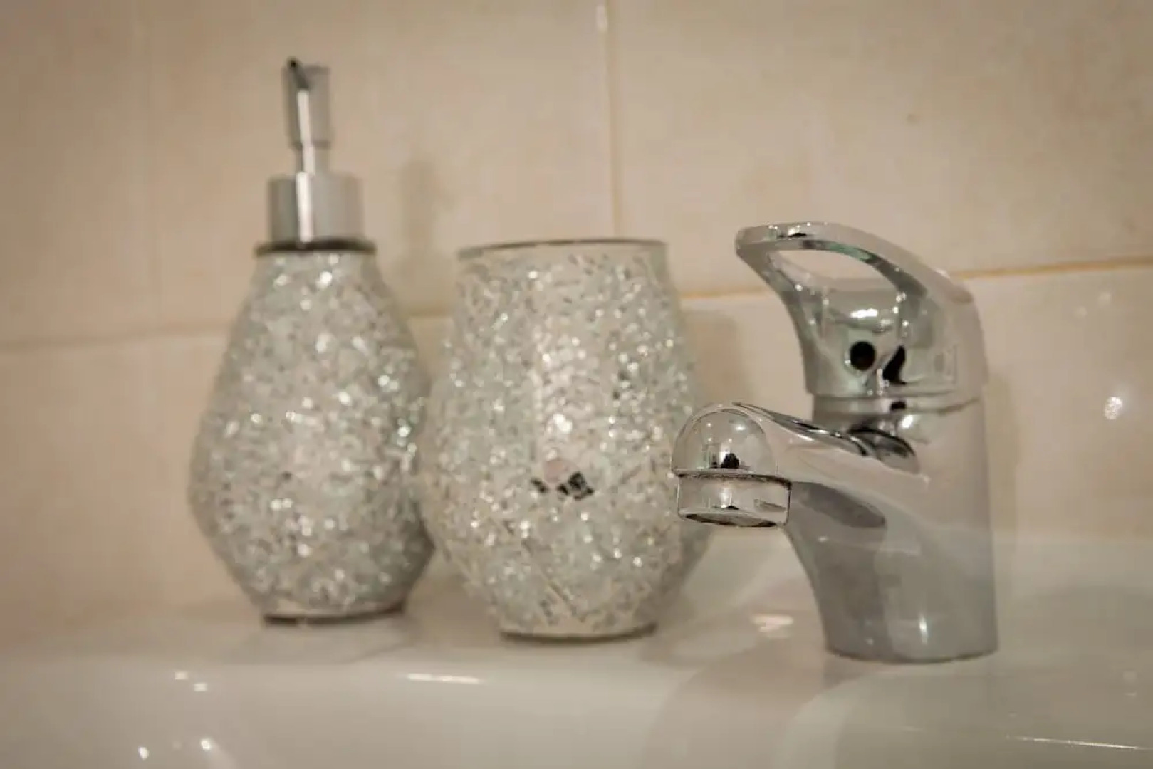 Central Suite - Simple2let Serviced Apartments