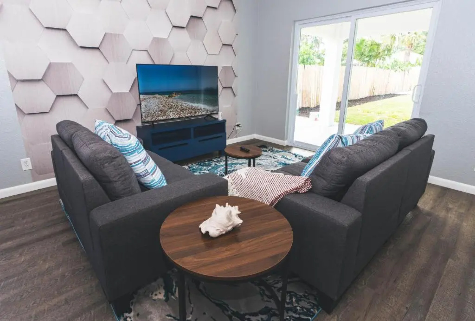 Golfers Paradise 4-hole PUTT-PUTT, 3b-2b home huge backyard, hammock