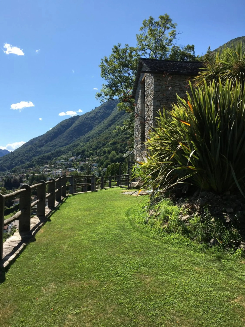 Rustico RESA: Brione sopra Minusio