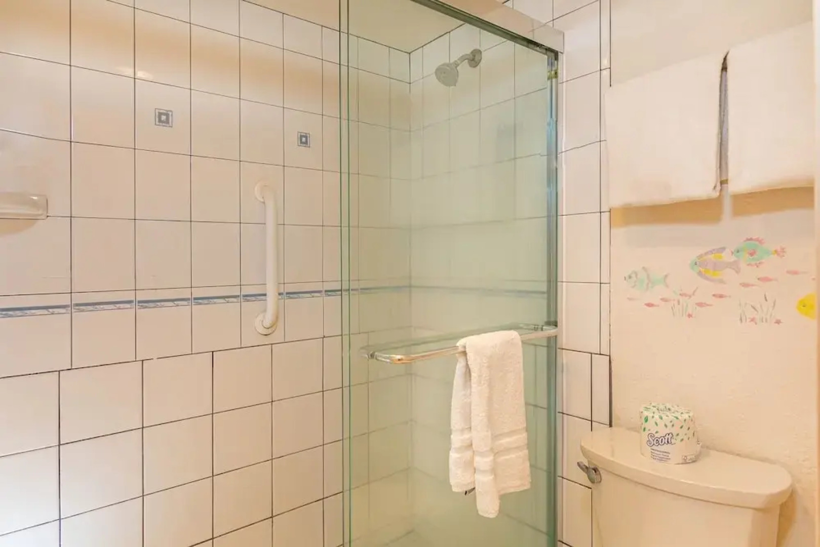 Paki Maui #420 - 1 Br condo by RedAwning