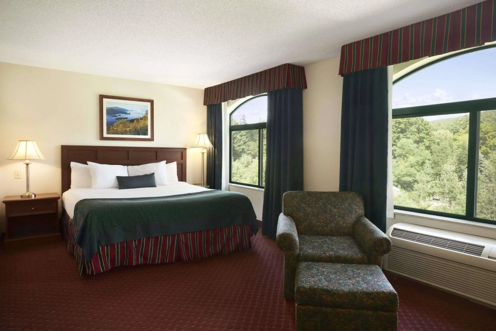 Comfort Inn & Suites Lake George