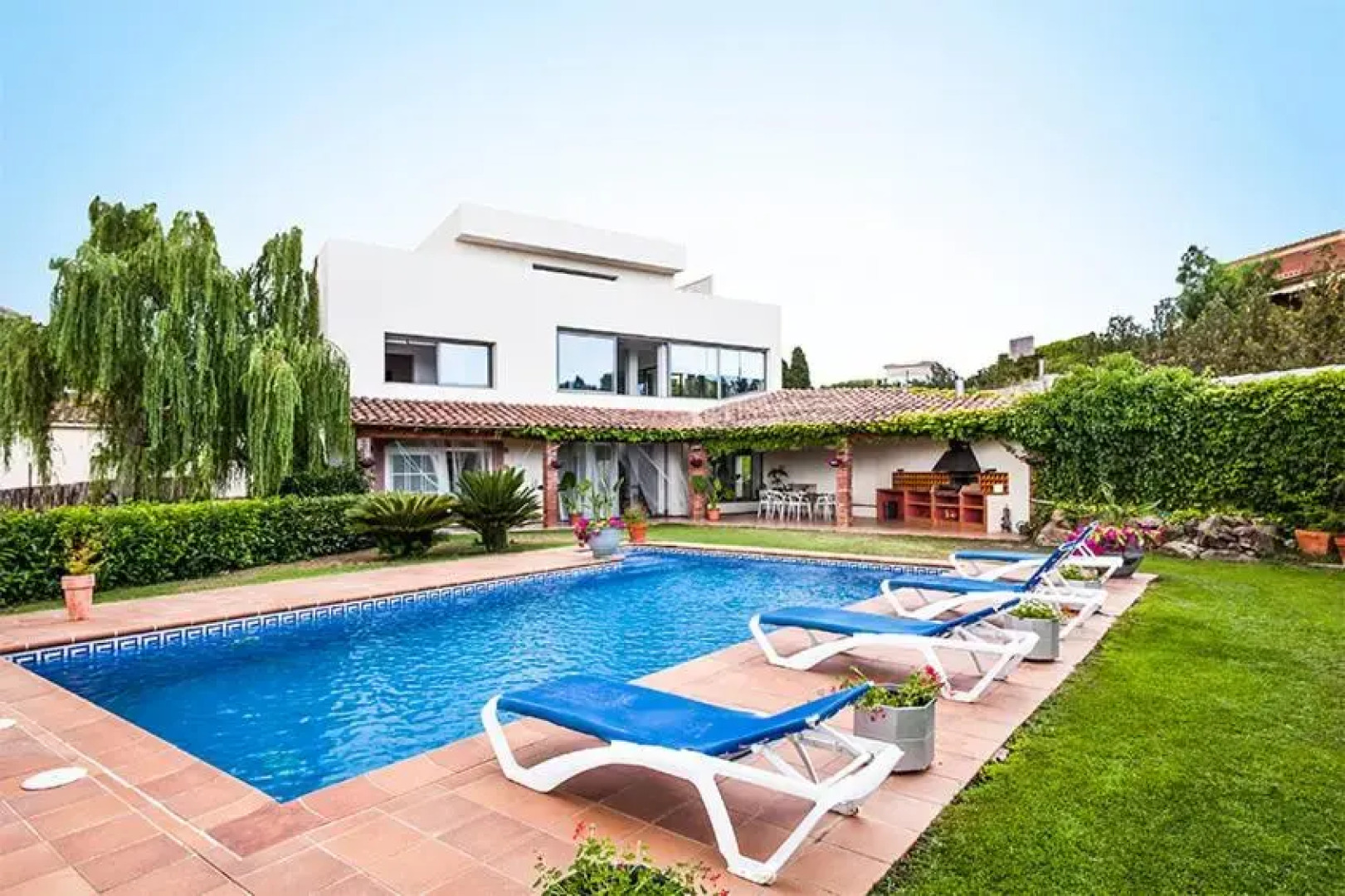 Villa Garriguella