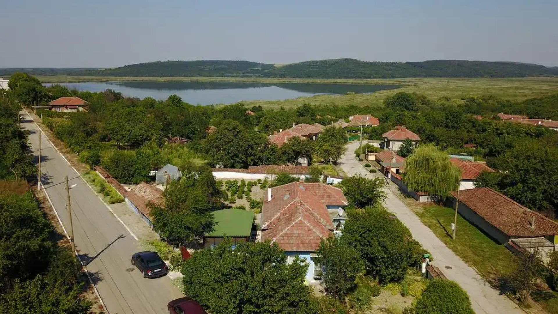 Pelican Lake Guesthouse