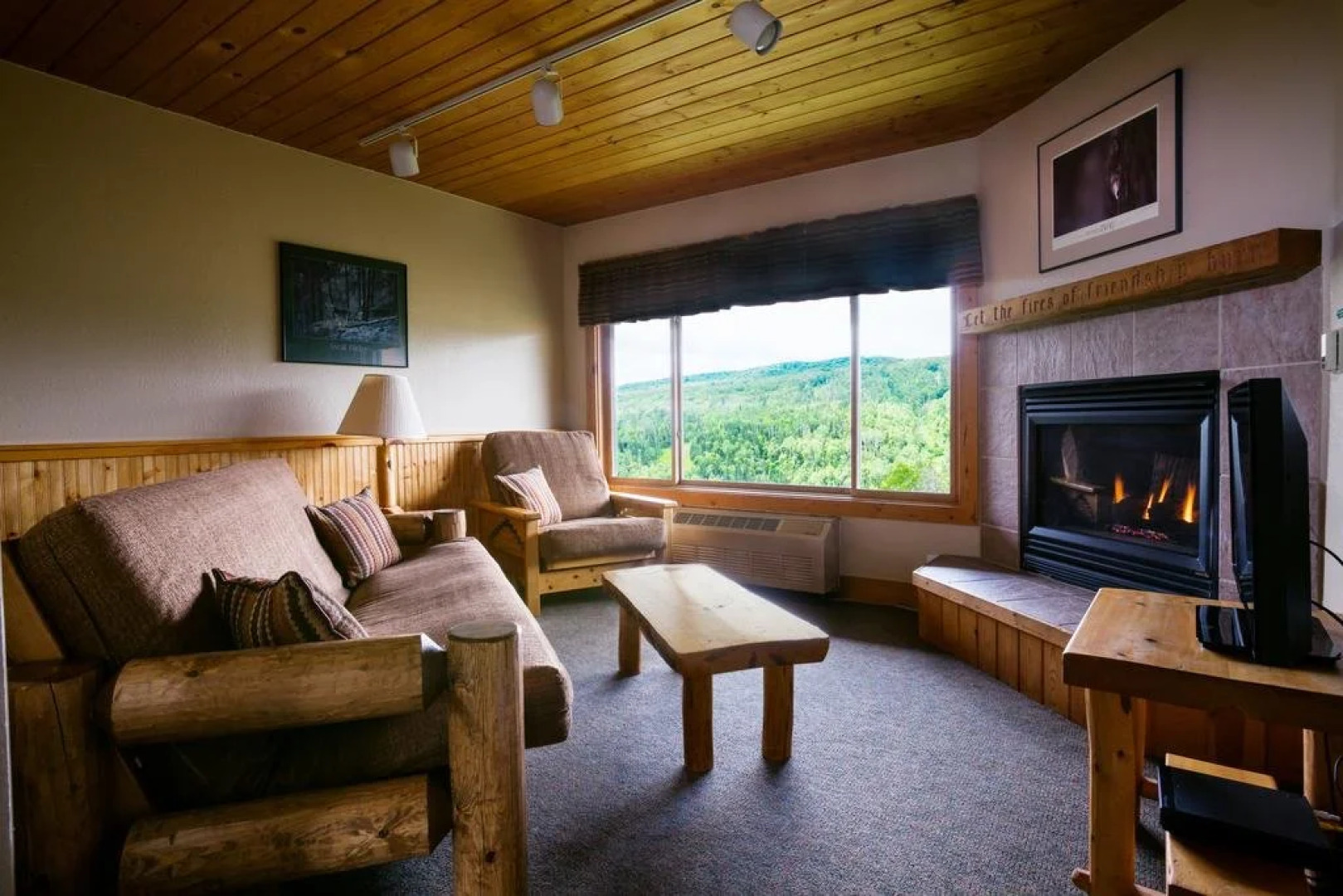 Eagle Ridge Resort at Lutsen Mountains