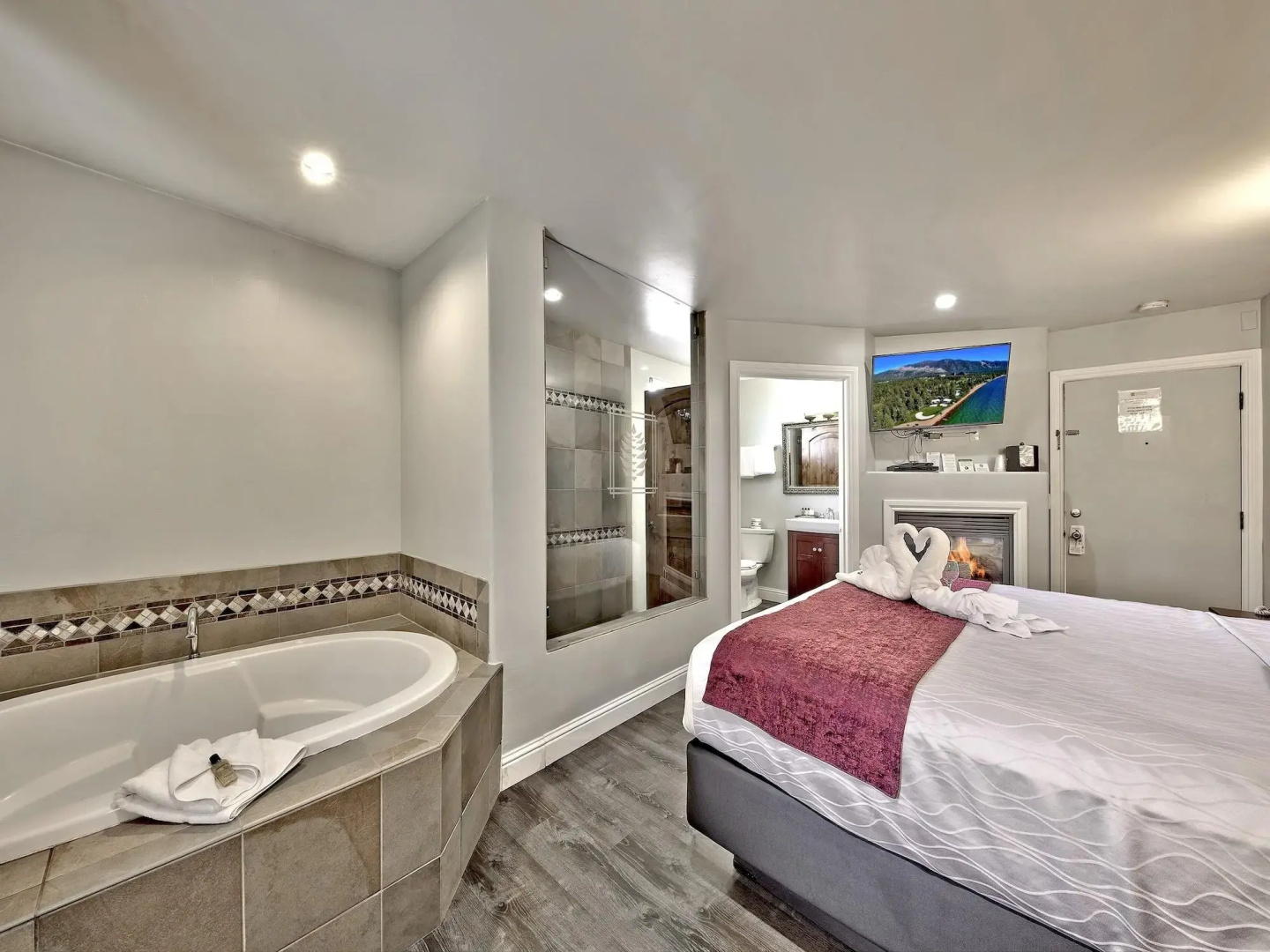 Secrets Inn Lake Tahoe