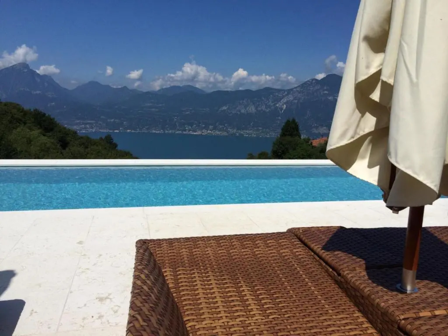 Zeno Suites