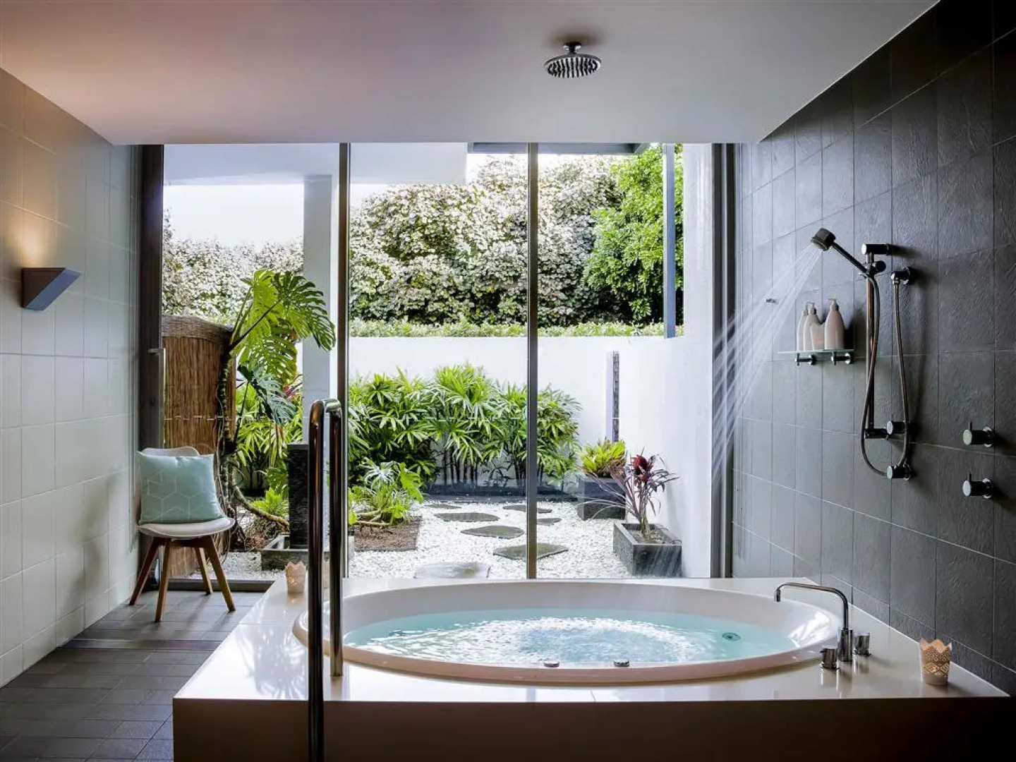 Pullman Magenta Shores Resort