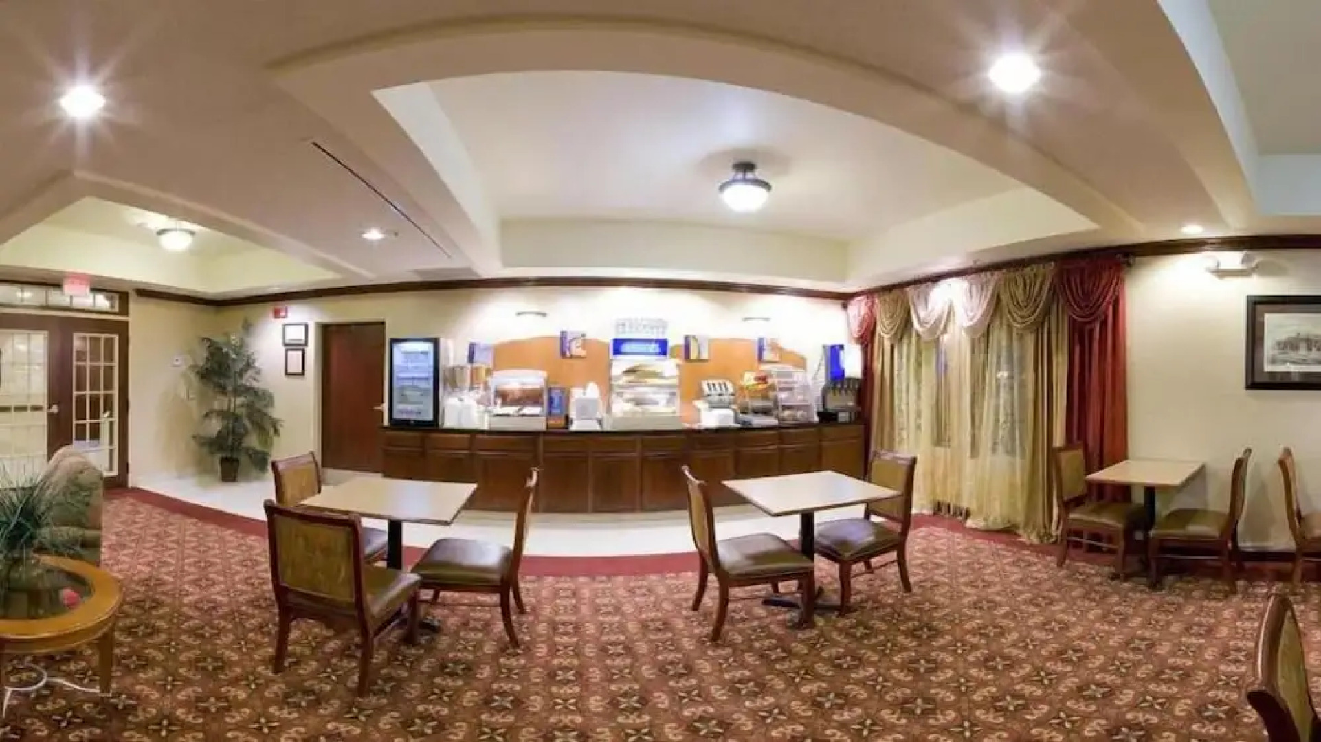 Holiday Inn Express & Suites Dickson by IHG