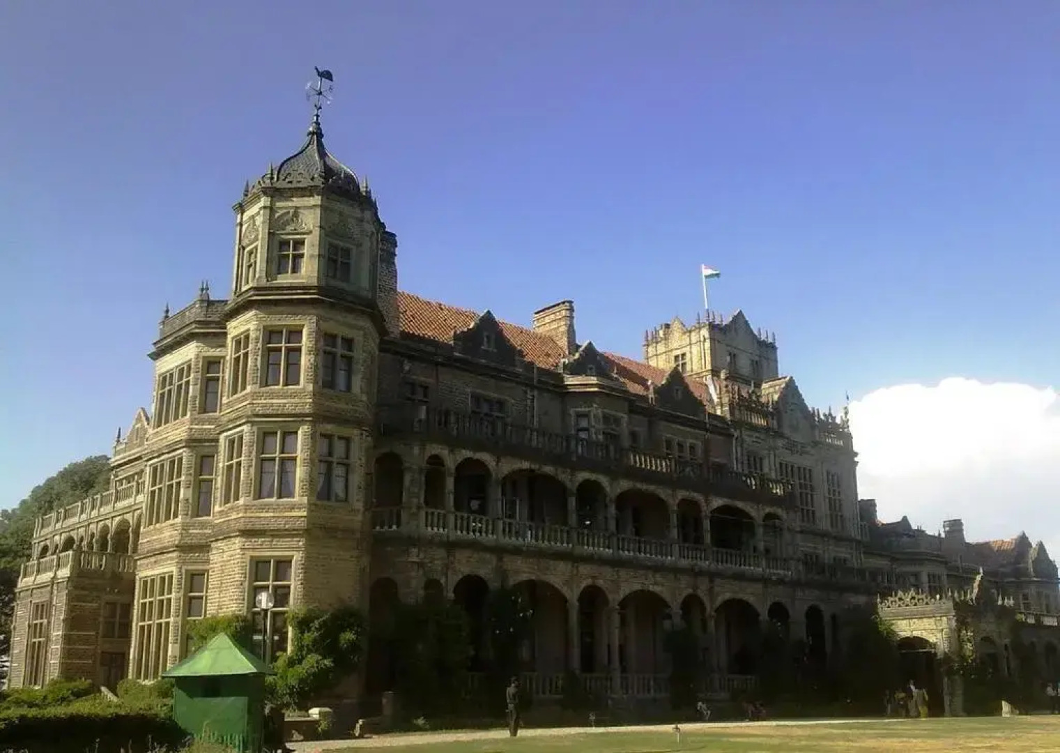 Aamantran Stays Shimla