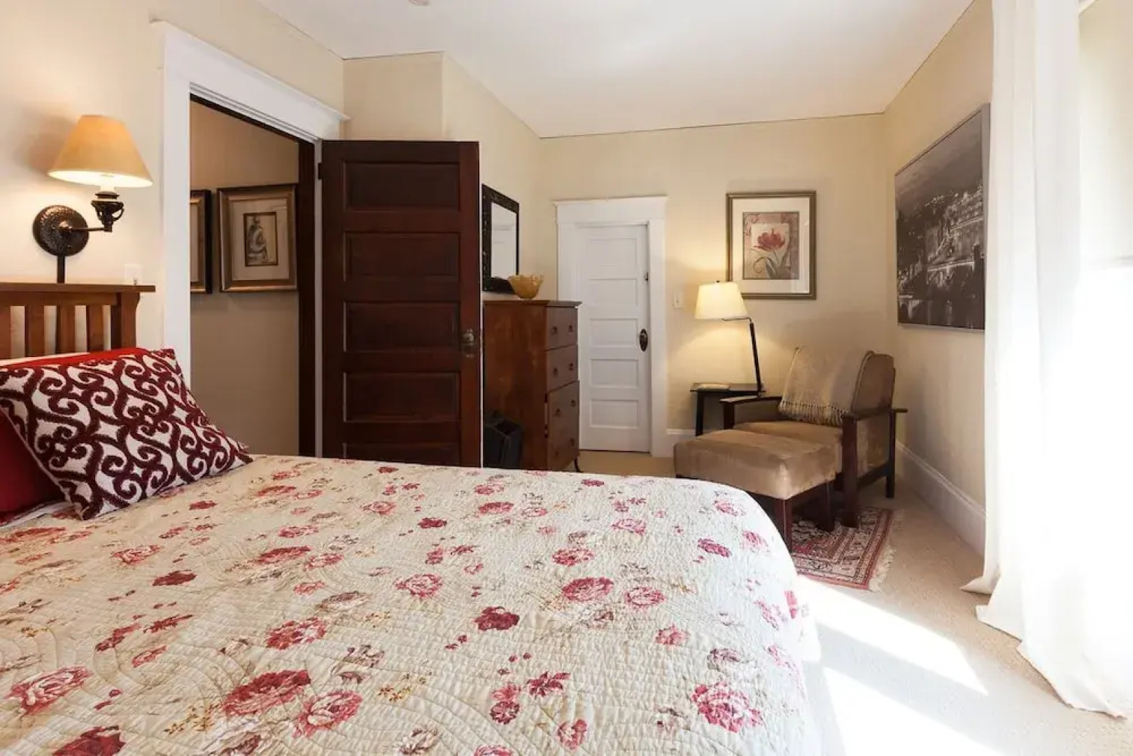 Sweet Columbia 3 Bedroom Home by Redawning